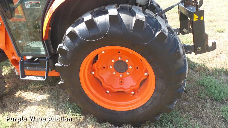 image for item EB9073 Kubota L6060 MFWD tractor