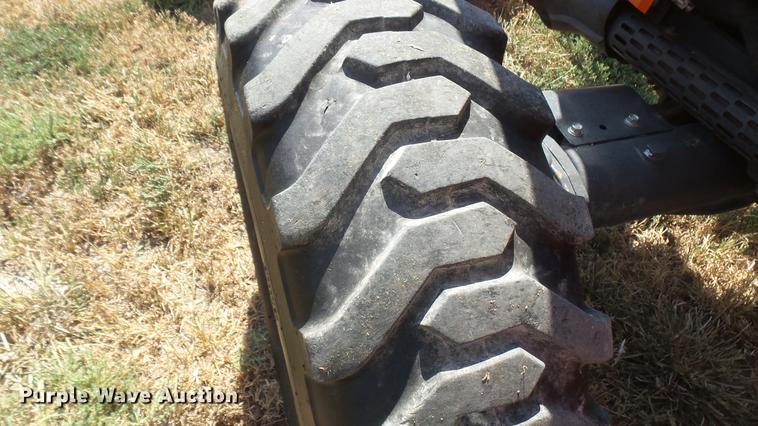 image for item EB9073 Kubota L6060 MFWD tractor