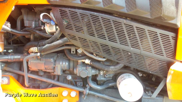 image for item EB9073 Kubota L6060 MFWD tractor