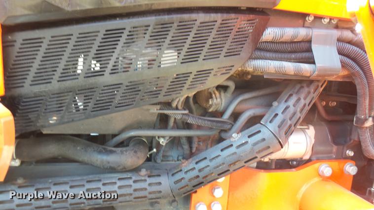 image for item EB9073 Kubota L6060 MFWD tractor