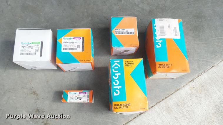 image for item EB9073 Kubota L6060 MFWD tractor