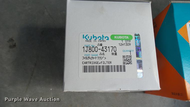image for item EB9073 Kubota L6060 MFWD tractor