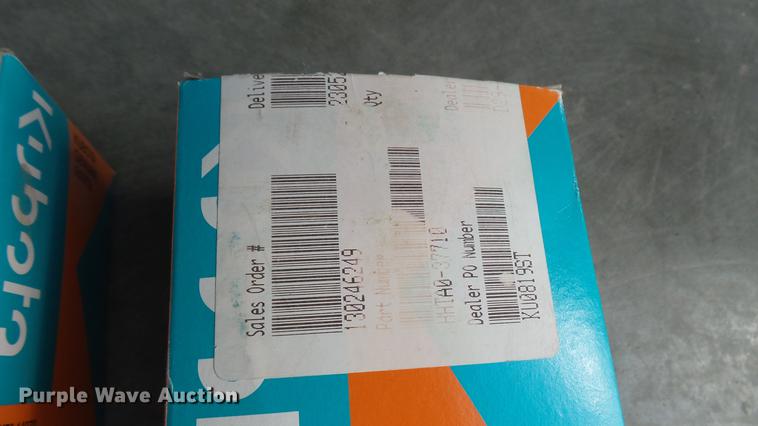 image for item EB9073 Kubota L6060 MFWD tractor