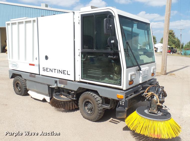 image for item EB9150 Tennant Sentinel street sweeper