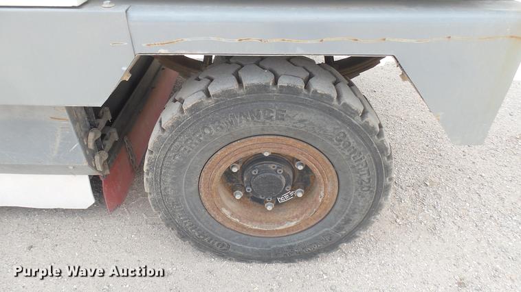 image for item EB9151 Tennant Sentinel street sweeper