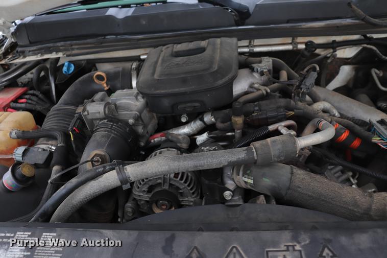 image for item ED9506 2012 Chevrolet Silverado 3500HD Crew Cab flatbed pickup truck