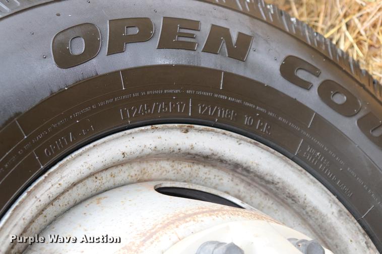 image for item ED9506 2012 Chevrolet Silverado 3500HD Crew Cab flatbed pickup truck