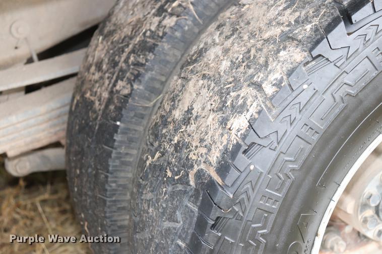 image for item ED9506 2012 Chevrolet Silverado 3500HD Crew Cab flatbed pickup truck