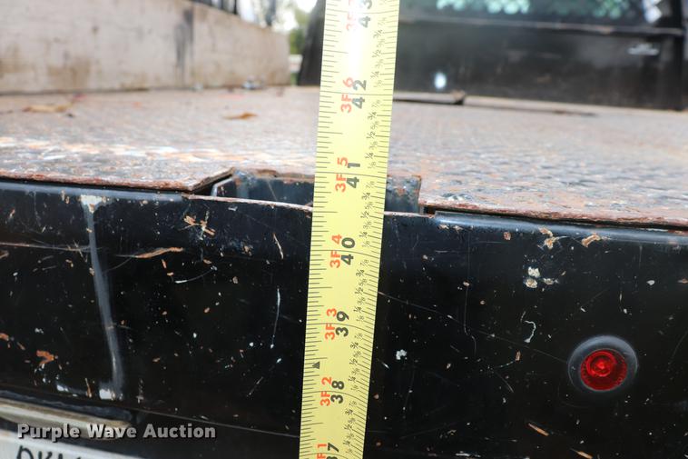 image for item ED9506 2012 Chevrolet Silverado 3500HD Crew Cab flatbed pickup truck