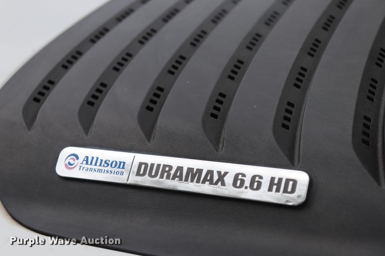 image for item ED9506 2012 Chevrolet Silverado 3500HD Crew Cab flatbed pickup truck