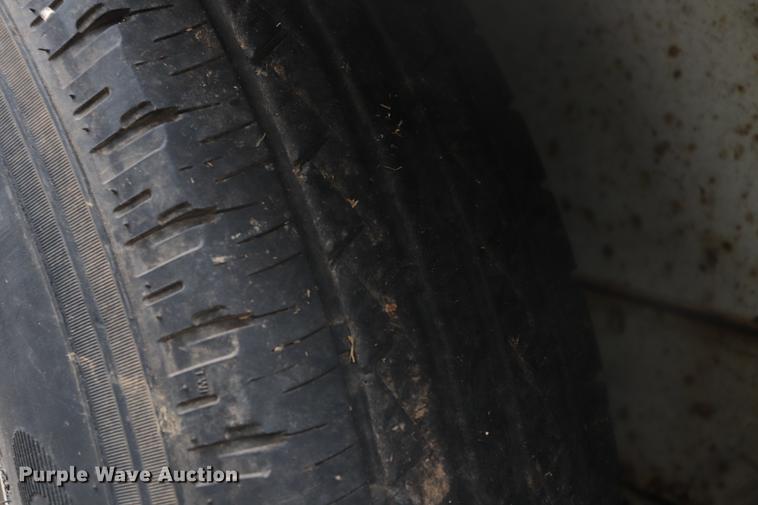 image for item ED9508 2000 CM 8X20G00SENECK enclosed cargo trailer