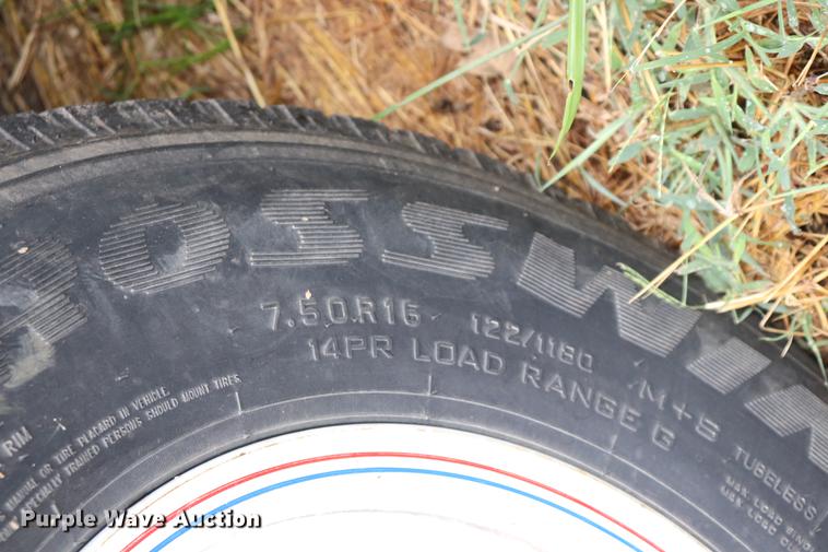 image for item ED9508 2000 CM 8X20G00SENECK enclosed cargo trailer