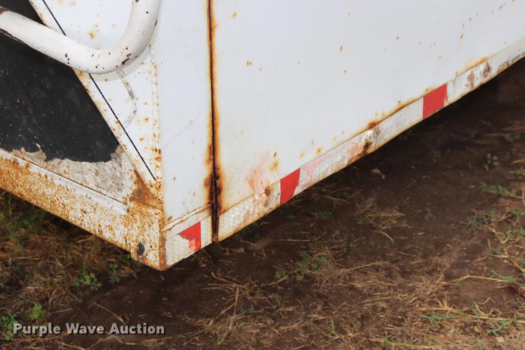 image for item ED9508 2000 CM 8X20G00SENECK enclosed cargo trailer