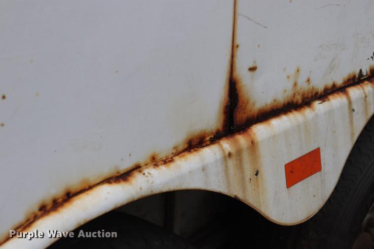 image for item ED9508 2000 CM 8X20G00SENECK enclosed cargo trailer