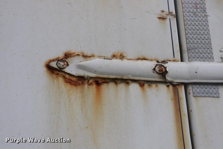 image for item ED9508 2000 CM 8X20G00SENECK enclosed cargo trailer