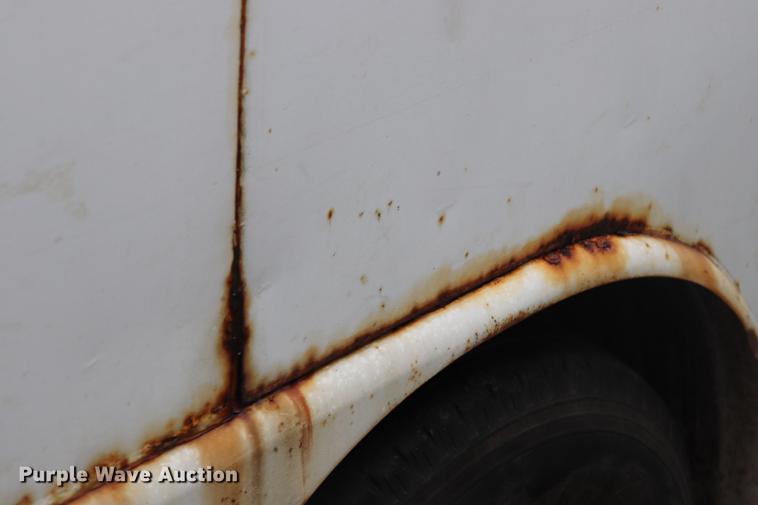 image for item ED9508 2000 CM 8X20G00SENECK enclosed cargo trailer