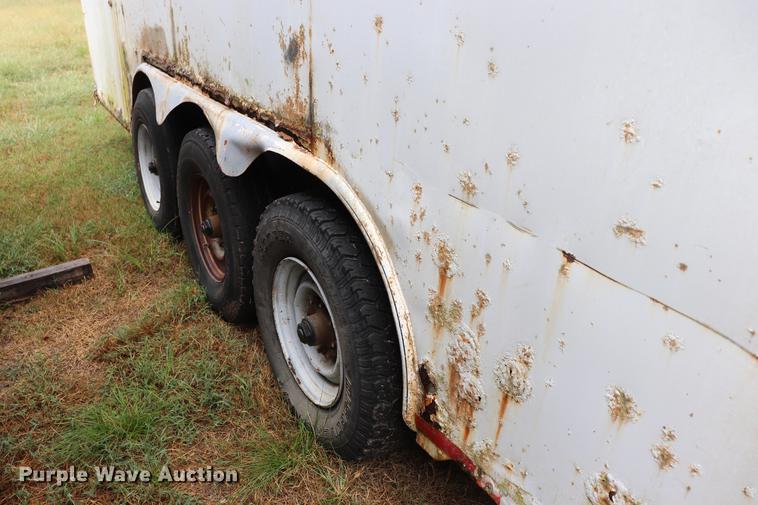 image for item ED9509 2000 Coose enclosed cargo trailer