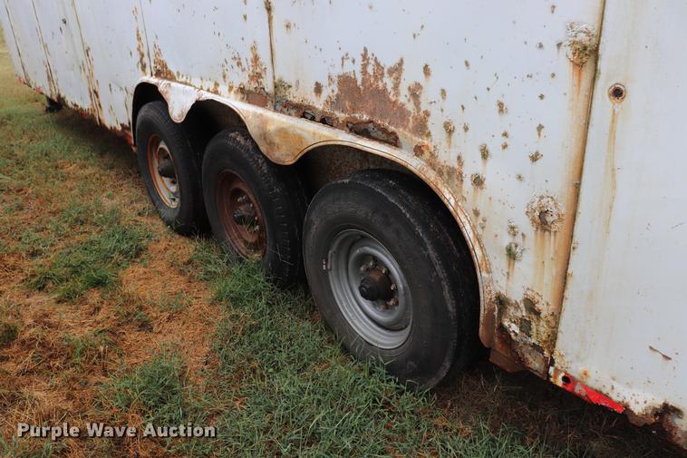 image for item ED9509 2000 Coose enclosed cargo trailer