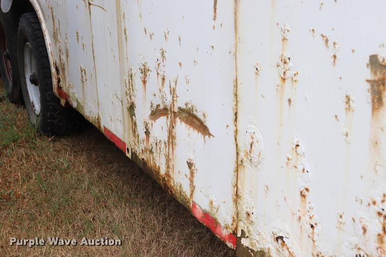 image for item ED9509 2000 Coose enclosed cargo trailer