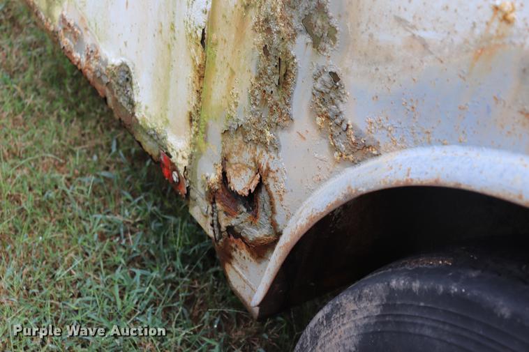 image for item ED9509 2000 Coose enclosed cargo trailer