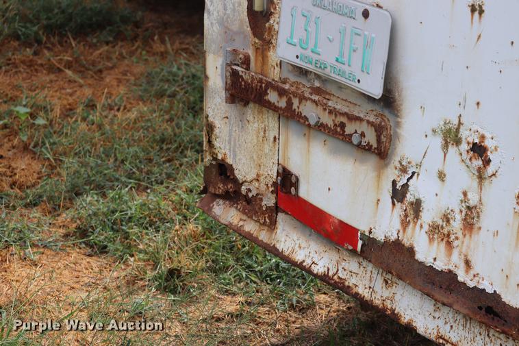 image for item ED9509 2000 Coose enclosed cargo trailer