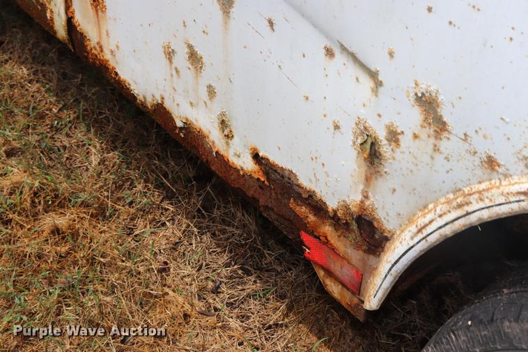 image for item ED9509 2000 Coose enclosed cargo trailer