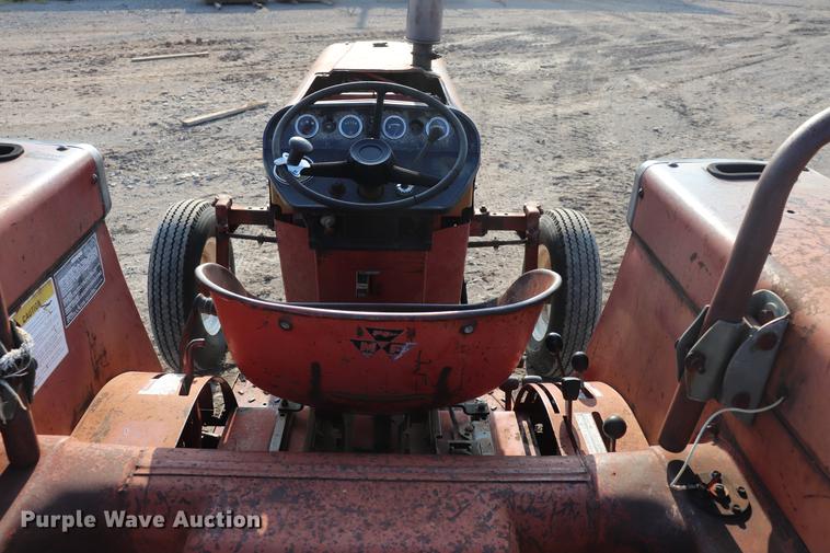 image for item ED9518 International 674 tractor