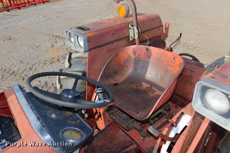 image for item ED9518 International 674 tractor