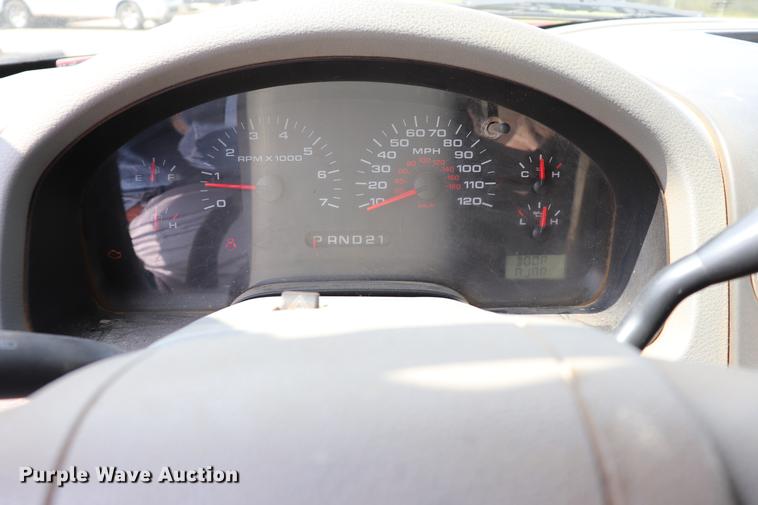 image for item ED9534 2006 Ford F150 SuperCab pickup truck