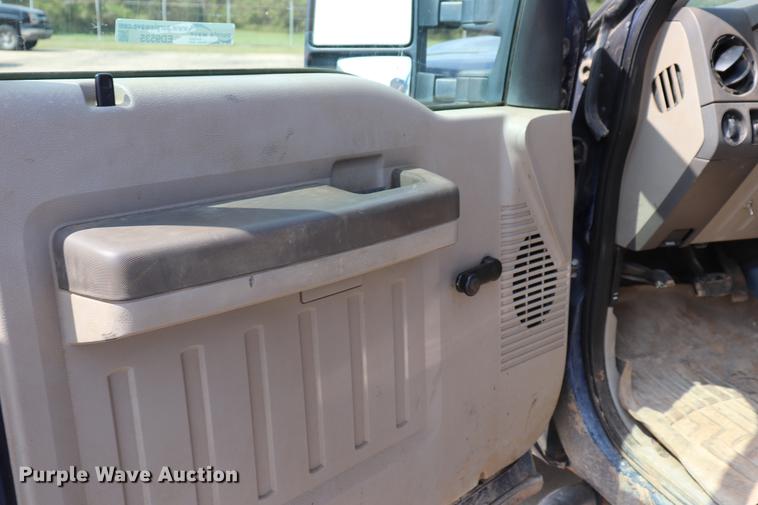 image for item ED9535 2008 Ford F250 Super Duty Crew Cab pickup truck