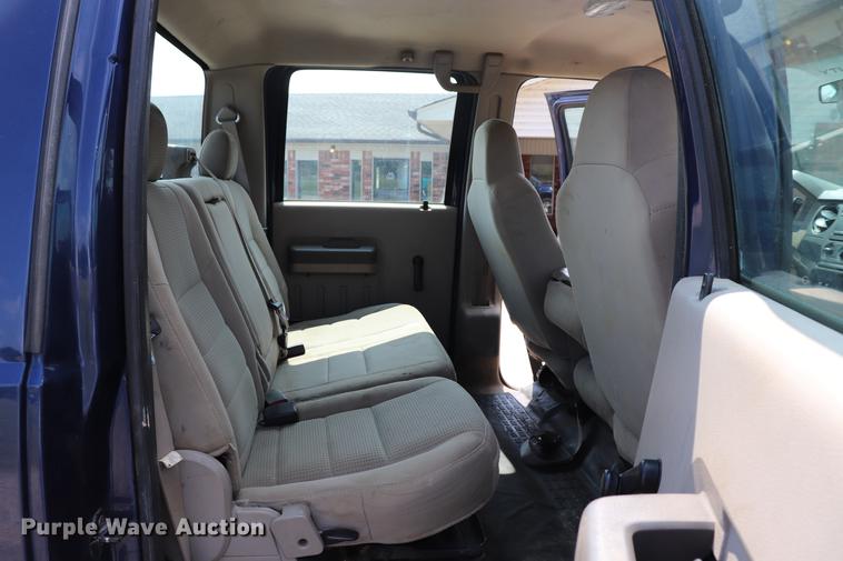 image for item ED9535 2008 Ford F250 Super Duty Crew Cab pickup truck
