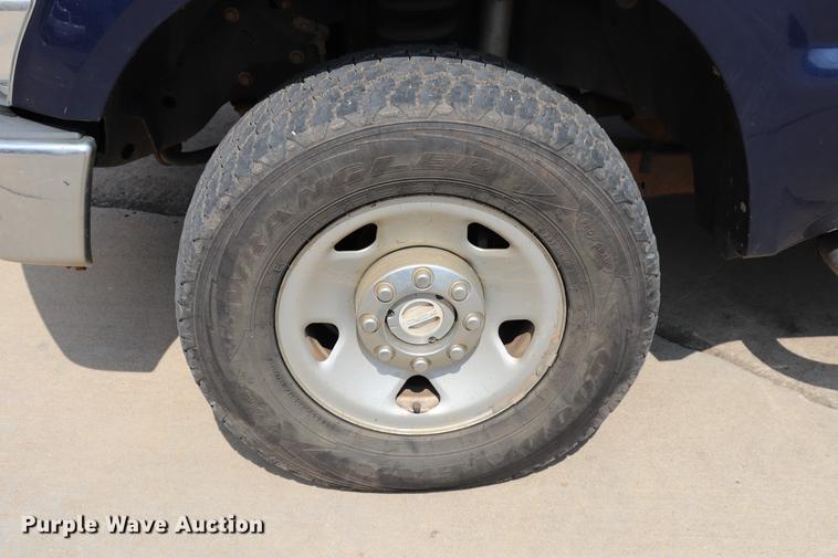 image for item ED9535 2008 Ford F250 Super Duty Crew Cab pickup truck