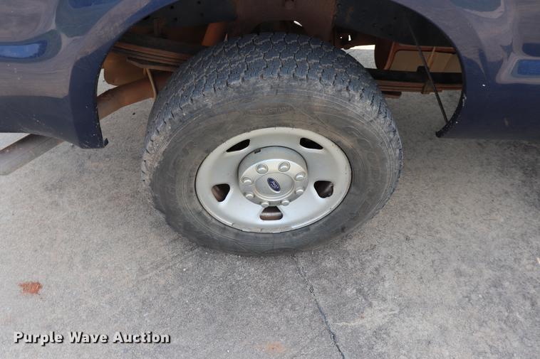 image for item ED9535 2008 Ford F250 Super Duty Crew Cab pickup truck