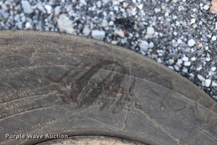 image for item ED9538 1988 Ford L9000 oil distributor truck