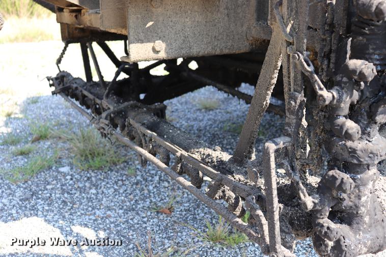 image for item ED9538 1988 Ford L9000 oil distributor truck