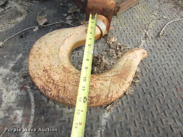 image for item G1445 (3) crane lifting blocks