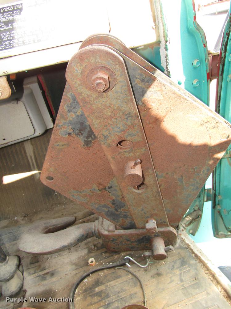 image for item G1445 (3) crane lifting blocks