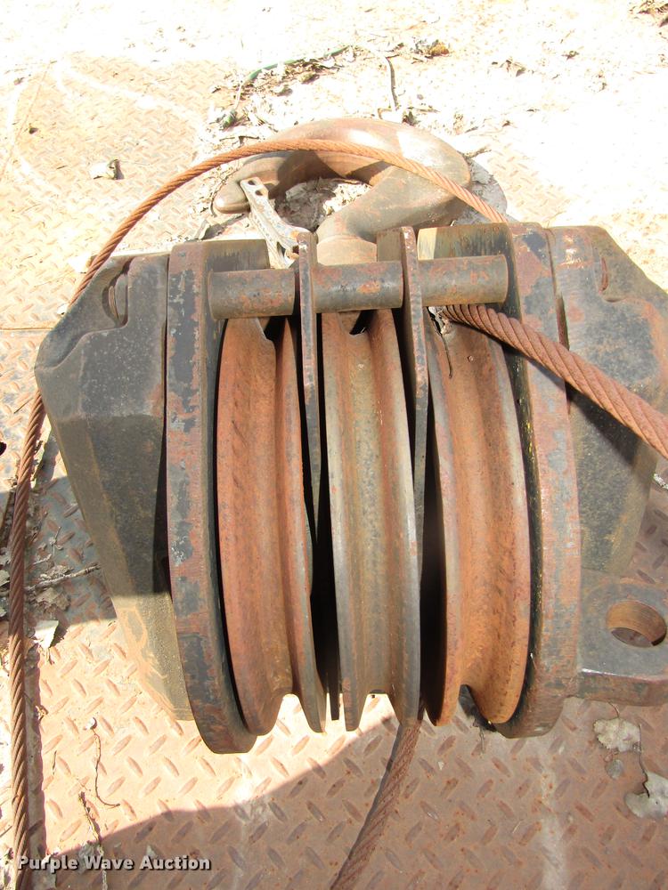 image for item G1445 (3) crane lifting blocks