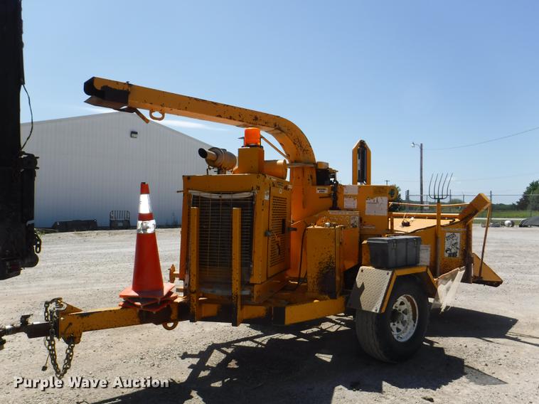 image for item K5897 1997 Brush Bandit 250XP chipper