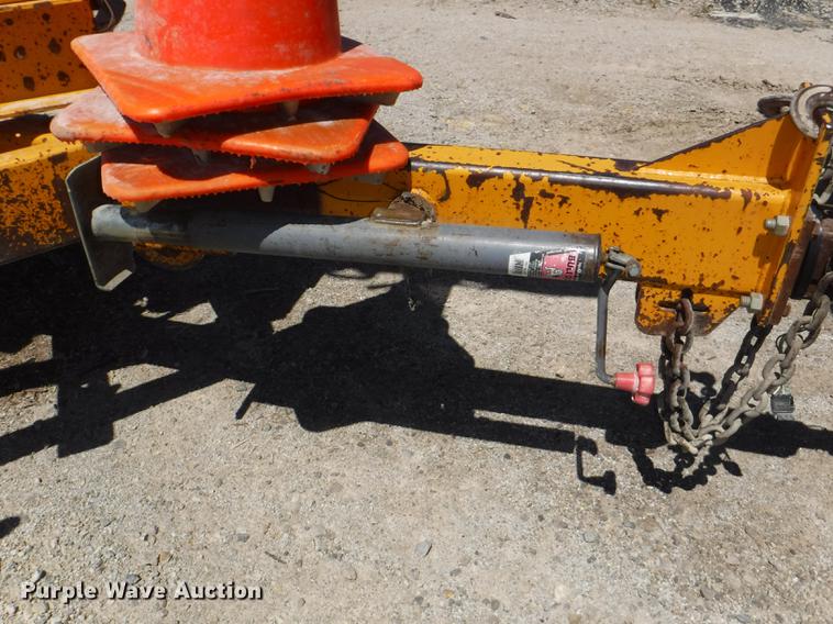 image for item K5897 1997 Brush Bandit 250XP chipper