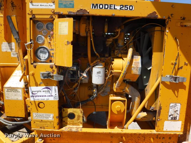 image for item K5897 1997 Brush Bandit 250XP chipper