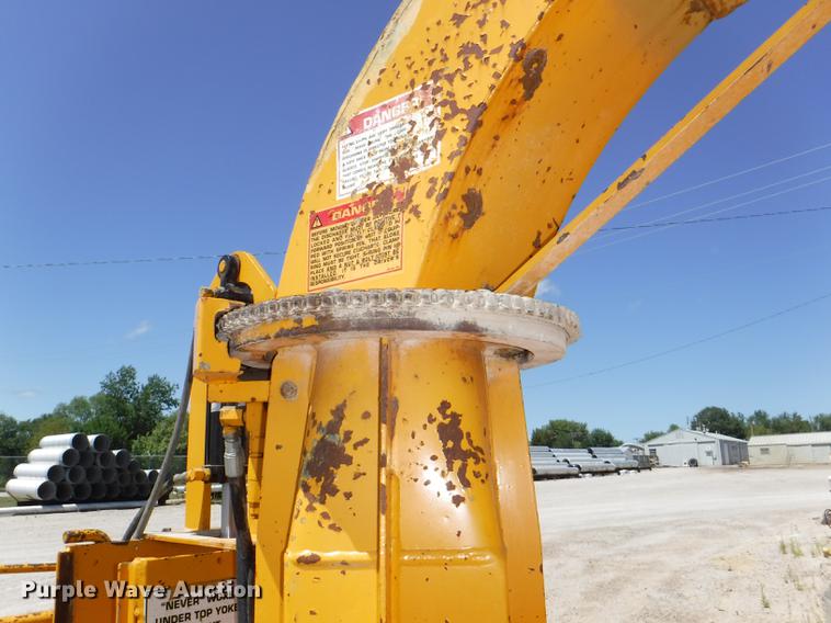 image for item K5897 1997 Brush Bandit 250XP chipper