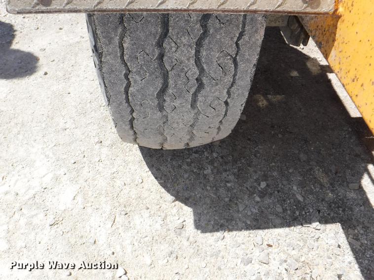 image for item K5897 1997 Brush Bandit 250XP chipper