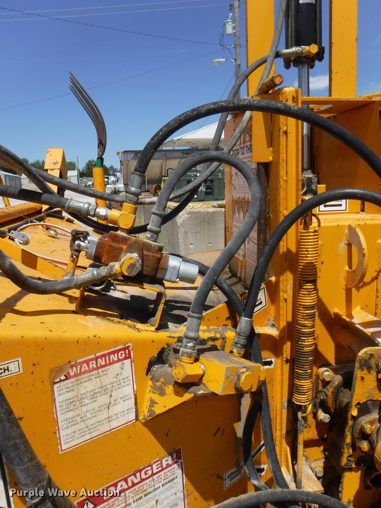 image for item K5897 1997 Brush Bandit 250XP chipper