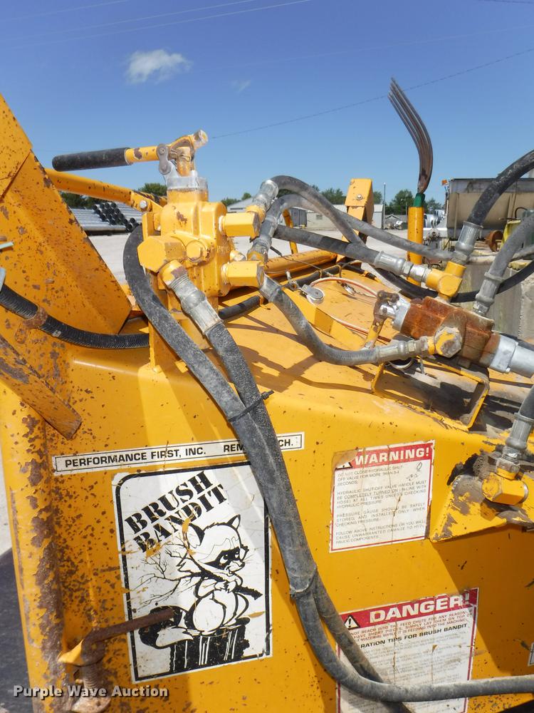 image for item K5897 1997 Brush Bandit 250XP chipper