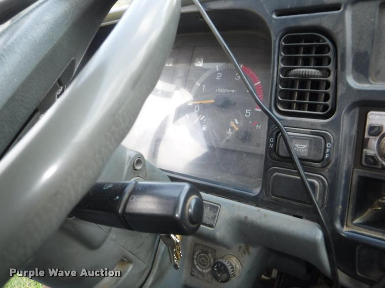 image for item K5911 2004 Mitsubishi Fuso FE640 flatbed truck