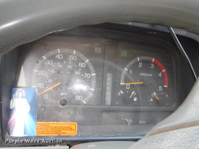 image for item K5911 2004 Mitsubishi Fuso FE640 flatbed truck