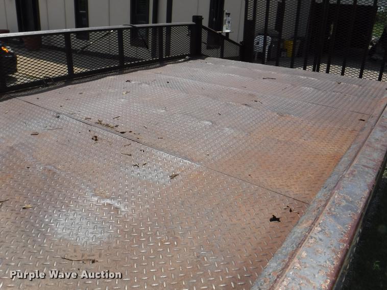 image for item K5911 2004 Mitsubishi Fuso FE640 flatbed truck