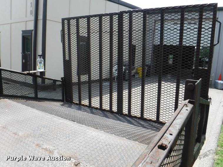 image for item K5911 2004 Mitsubishi Fuso FE640 flatbed truck