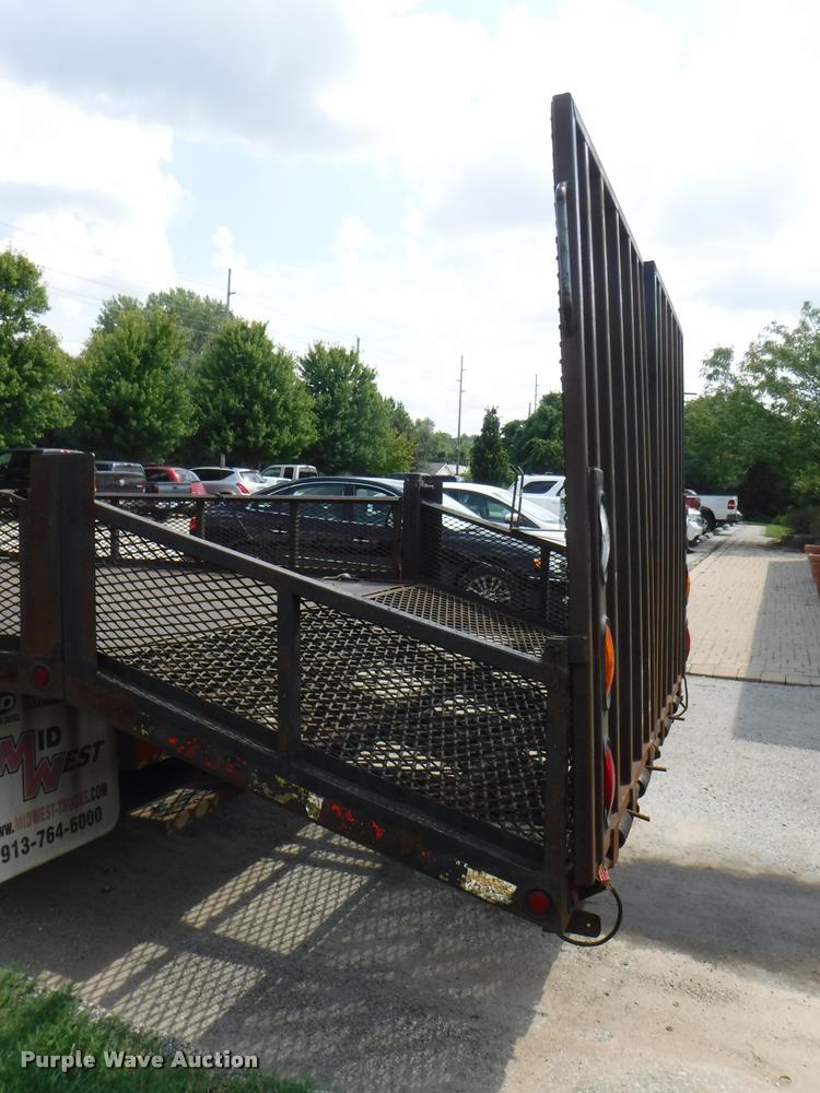 image for item K5911 2004 Mitsubishi Fuso FE640 flatbed truck